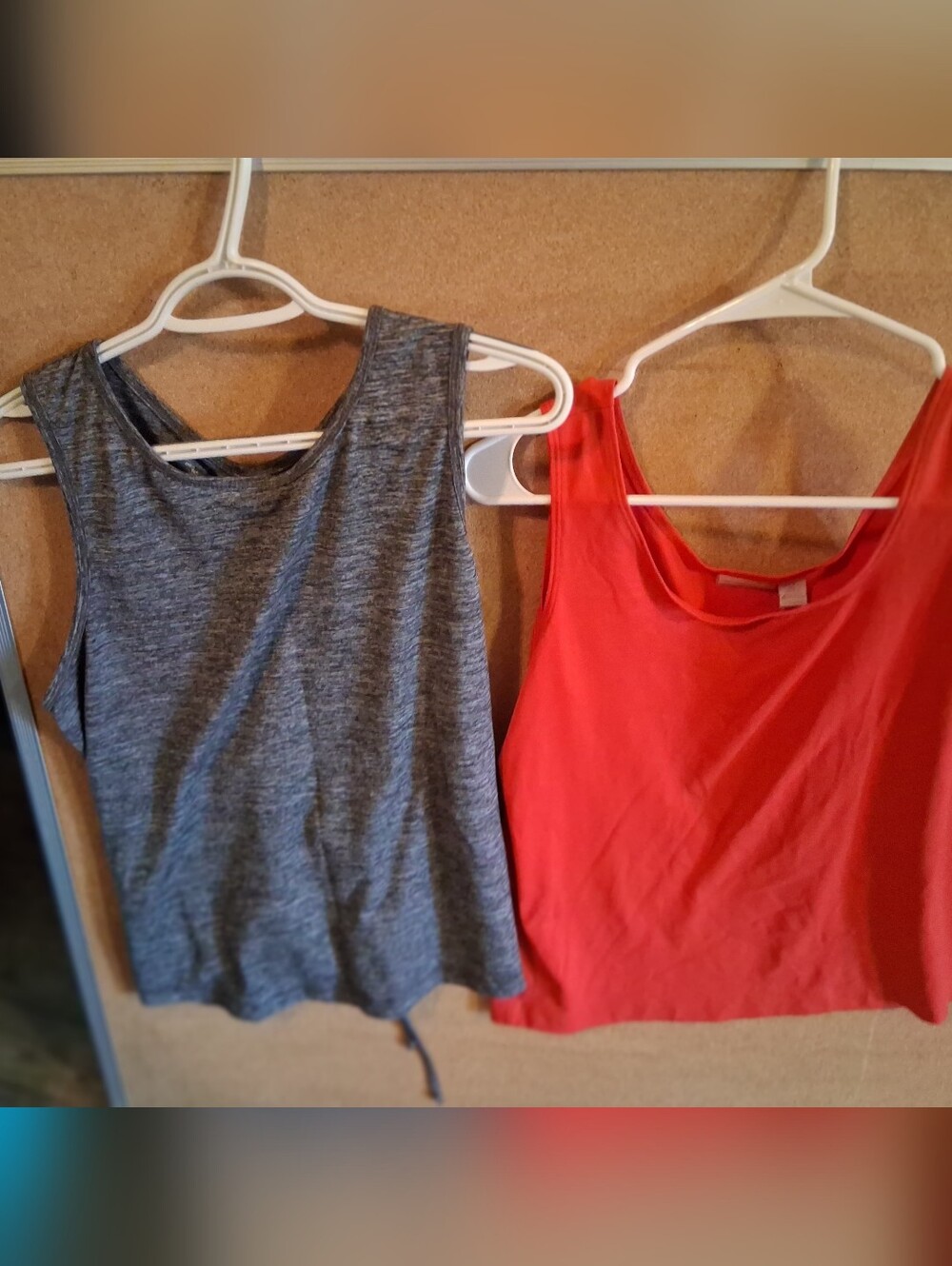 Chico's Coral Tank Top - Solid Scoop Neck